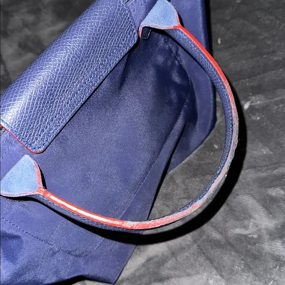Longchamp Navy Blue zip tote with red details and silver hardware - Picture 7 of 16